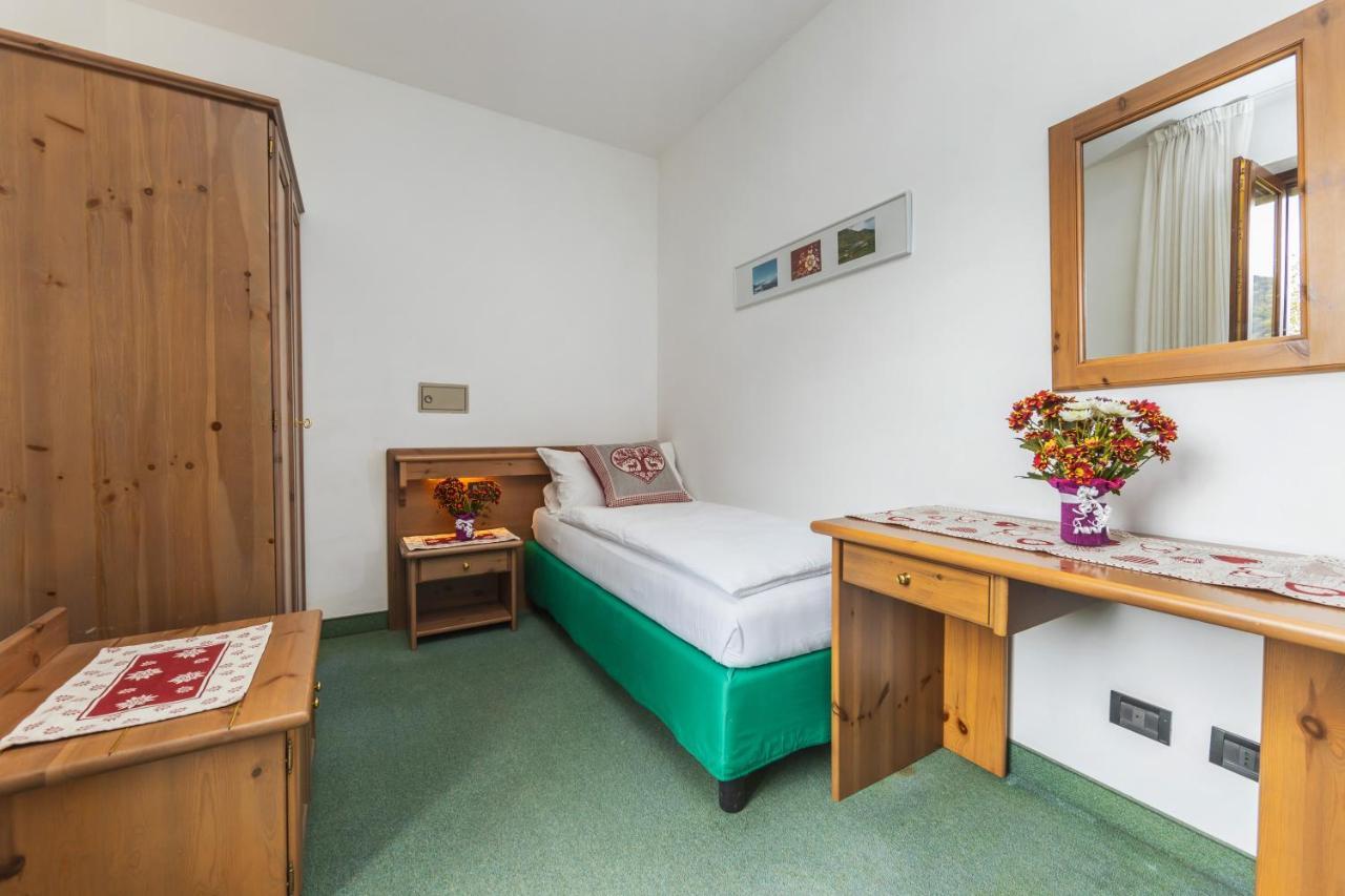 Cadria Nature & Bike Hotel Lenzumo di Concei ภายนอก รูปภาพ