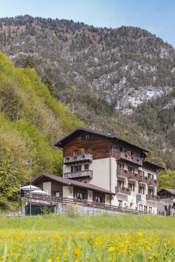 Cadria Nature & Bike Hotel Lenzumo di Concei ภายนอก รูปภาพ