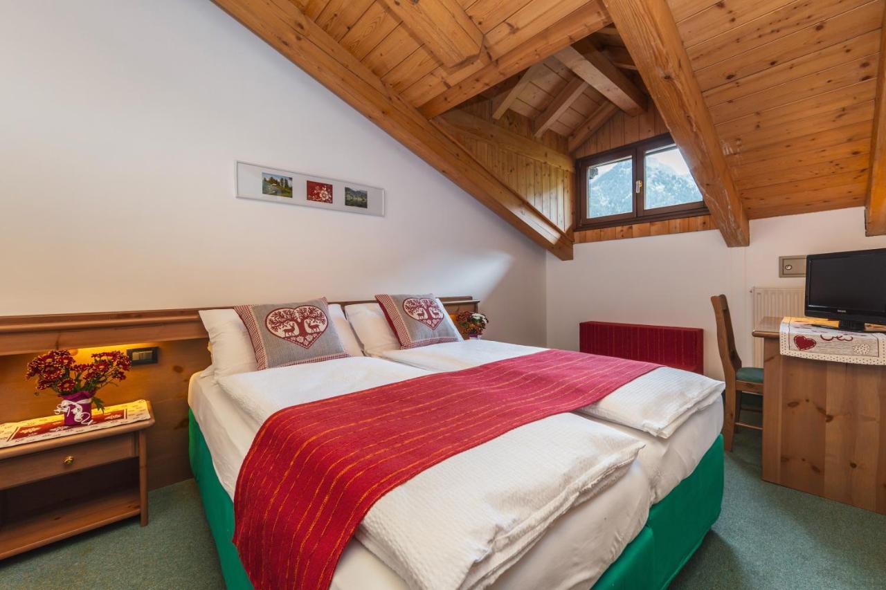 Cadria Nature & Bike Hotel Lenzumo di Concei ภายนอก รูปภาพ