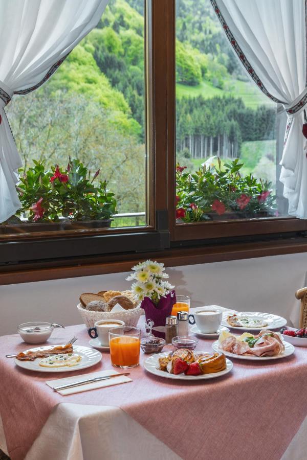 Cadria Nature & Bike Hotel Lenzumo di Concei ภายนอก รูปภาพ