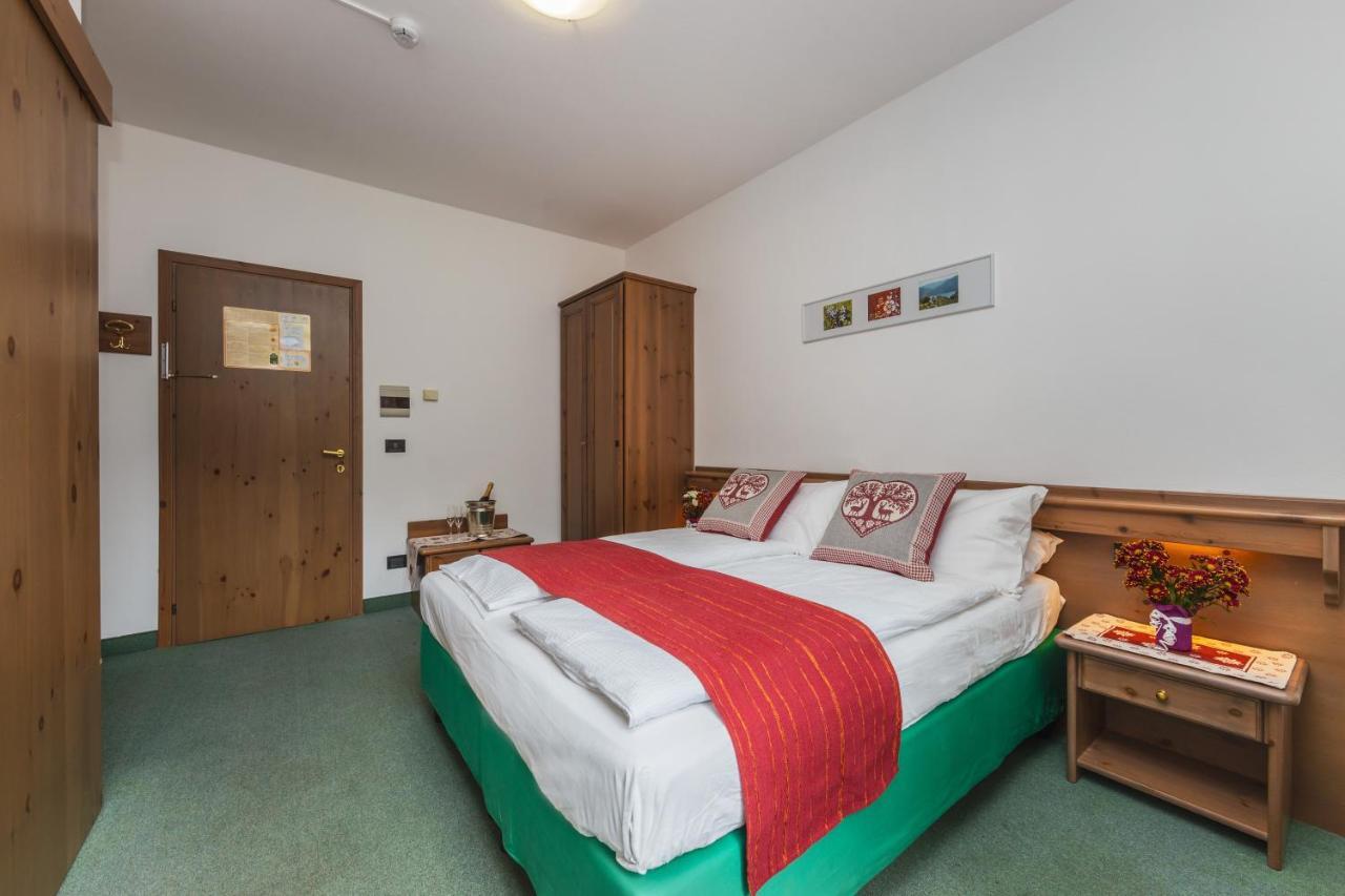 Cadria Nature & Bike Hotel Lenzumo di Concei ภายนอก รูปภาพ